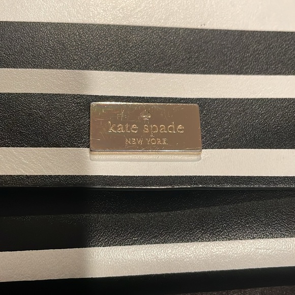 Kate Spade wallet - Picture 9 of 9